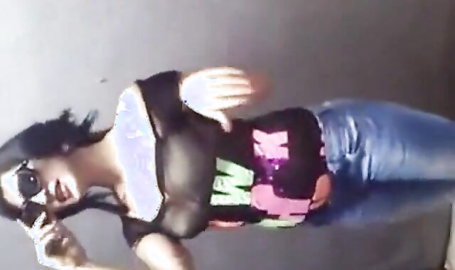 Egyptian Crossdresser Dances in Amateur Video 2