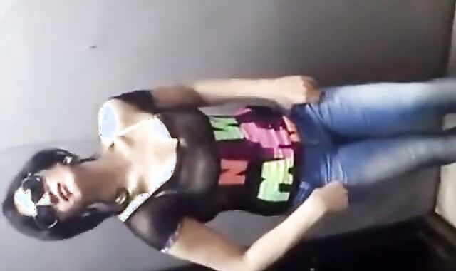 Egyptian Crossdresser Dances in Amateur Video 2