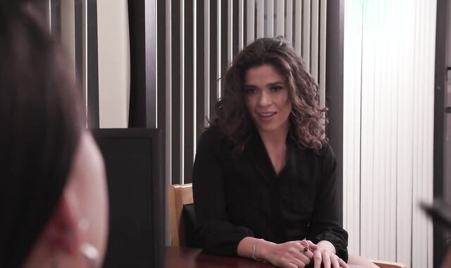 Latina sucks on asian shemale boss feet