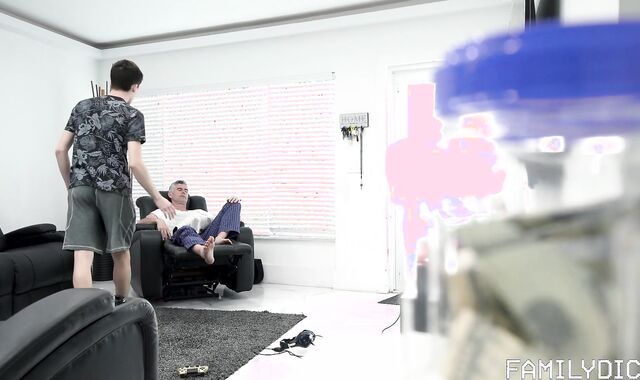 Family Fuck-stick:spycam Step-father Takes Manage with Without a condom Discipline