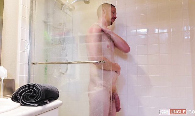 Family Lollipop:spycam Inch By Inch:voyeur Lad Takes It All