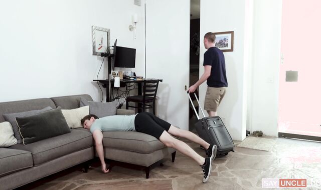 Family Hard-on:spycam The taboo nature of their homo romance