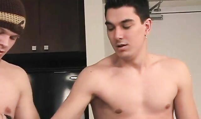 SHOWCASE ME HOW TO DO IT,spycam paramour