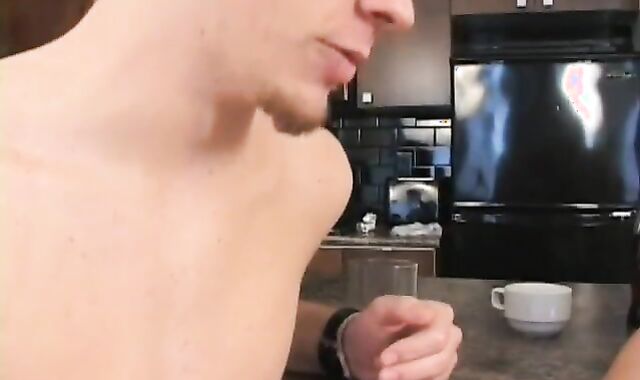 SHOWCASE ME HOW TO DO IT,spycam paramour