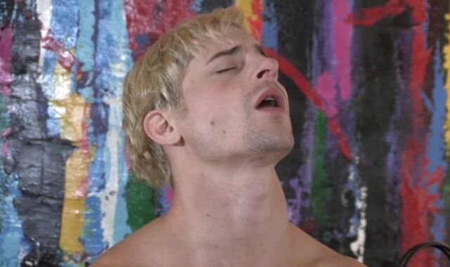 Stepbro Punch:voyeur Fap in My Cell