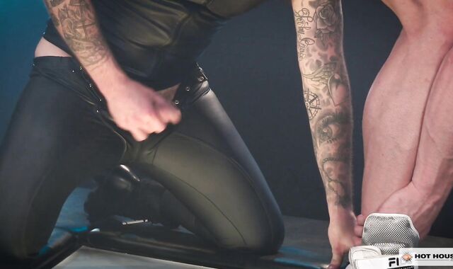 Scorching Mansion:spycam Virginal fur covered jock in spandex stiff praying