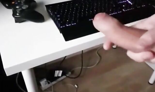 Uncut Cock Wank - So Geil Gewichst 2