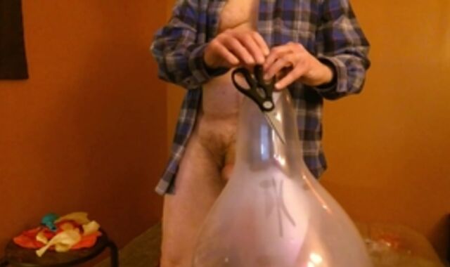 Balloonbanger 68)spycam 3 Med Size Balloons spycam-voyeur Pop Jack jism voyeur-spycam Dad