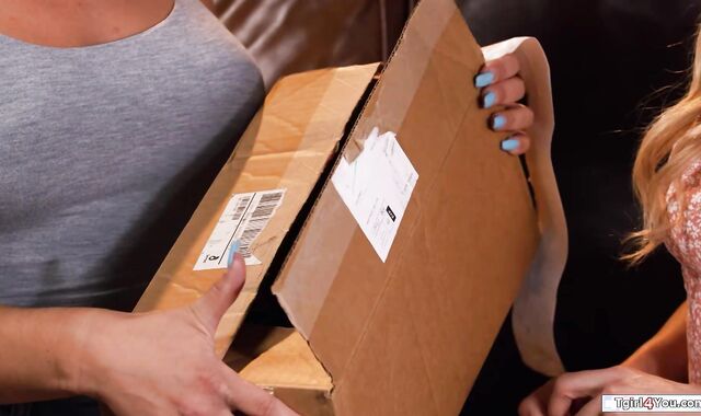 I anal my tgirl neighbor with my strapon