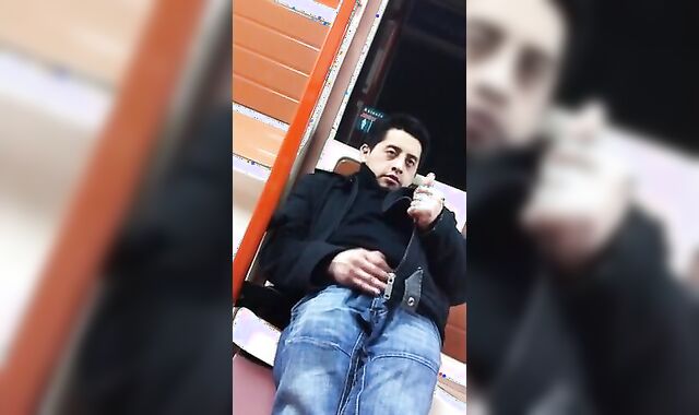 Big-Cock Str8 Guy Outdoor Play