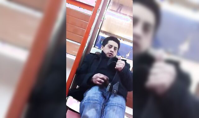 Big-Cock Str8 Guy Outdoor Play