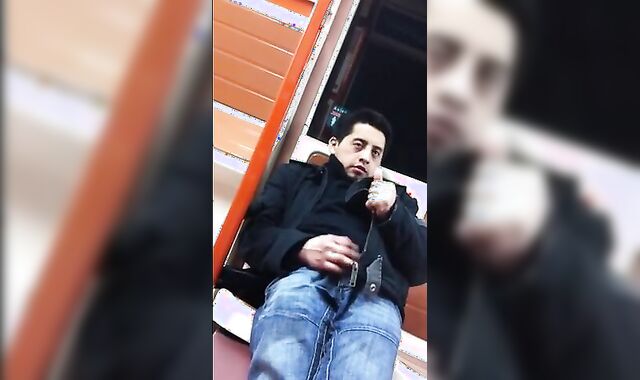 Big-Cock Str8 Guy Outdoor Play