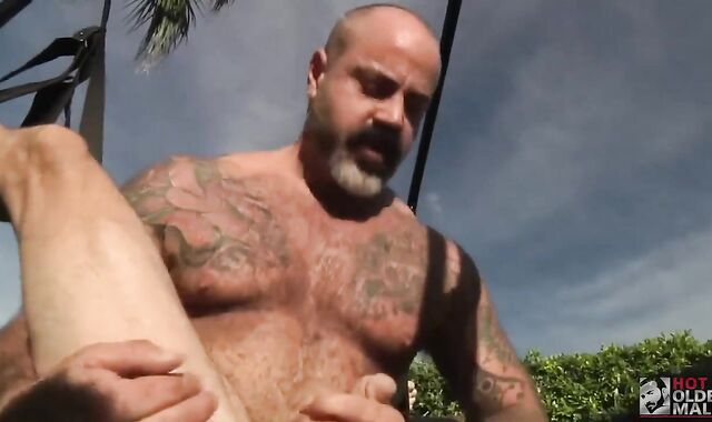 Dad bonks another Parent