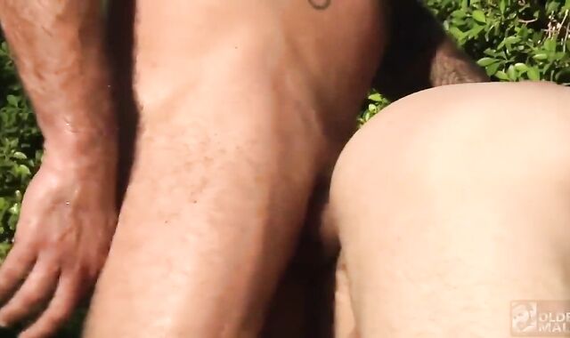 Dad bonks another Parent