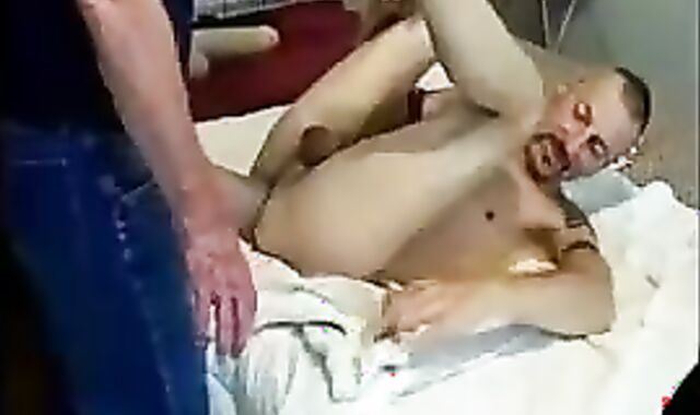 PONY STRUNG UP FATHER BREEDING sans a condom