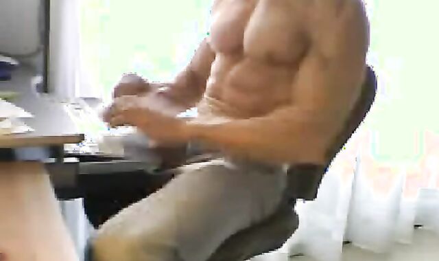 MY MUSCLE DAD JACKING