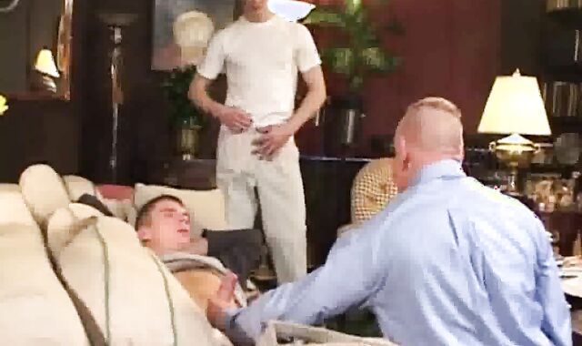 Trio manmeat For Greedy father