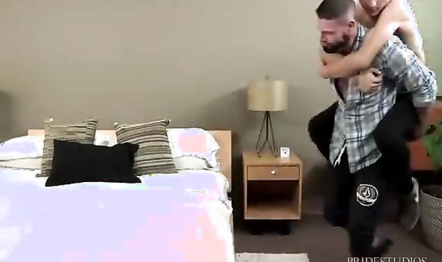 Fellating beef whistle vid