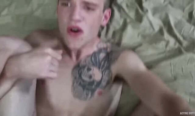 The Alex James voyeur&voyeur Scott Finn Flash