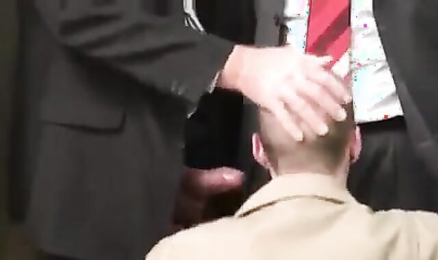 3 Apelo En El Ascensor