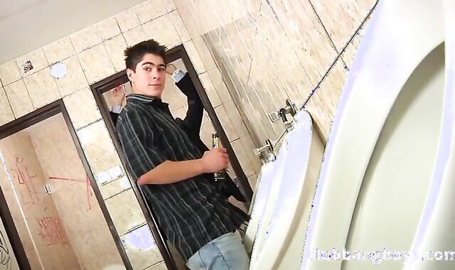 Big Dad Barebacks teenager In douche