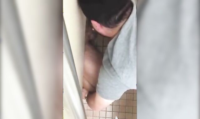 Big Cock Amateur Blowjob in a Public Restroom 2