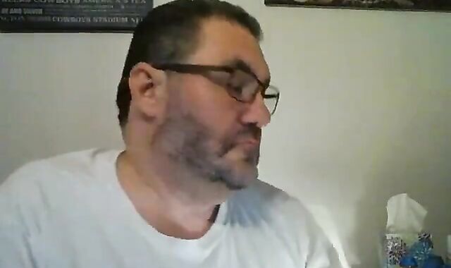 round parent deepthroats