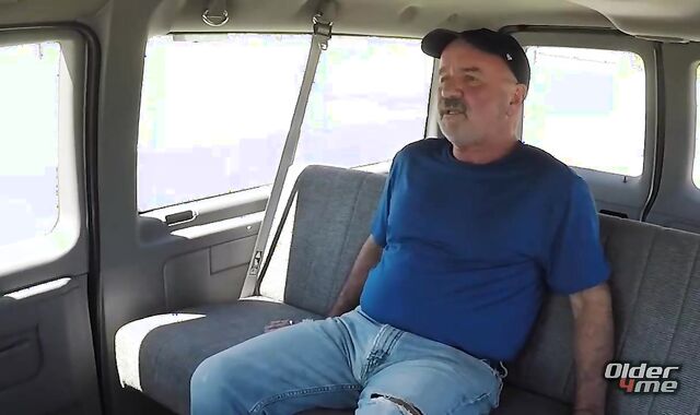 Angus And Dante pummel