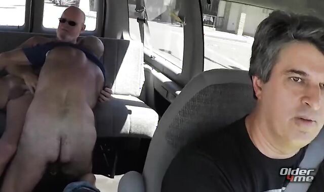 Angus And Dante pummel