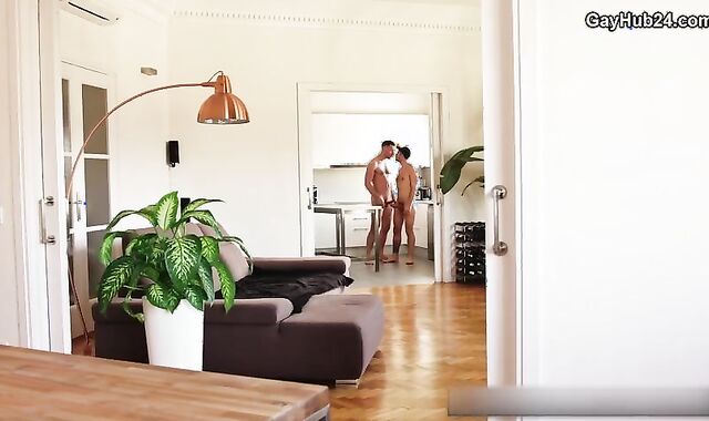 sloppy mega-slut gets Barebacked