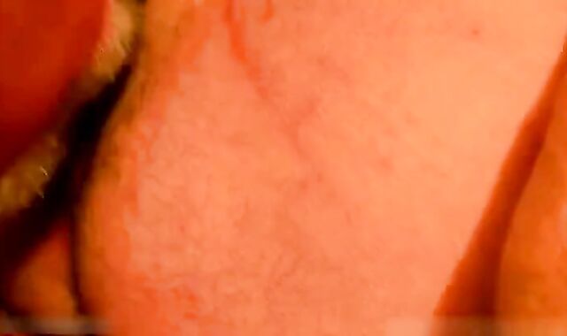 2 juicy daddies in room