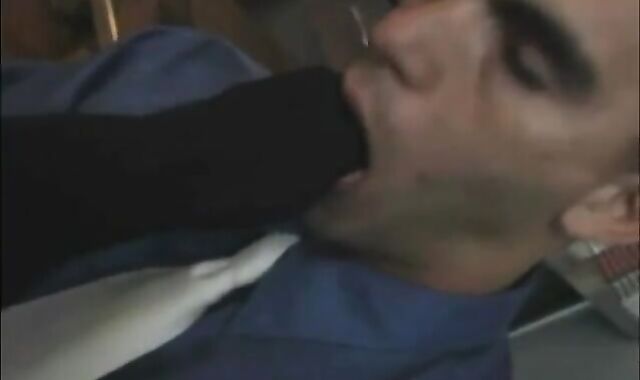 chap Parent BB nails Office youngster