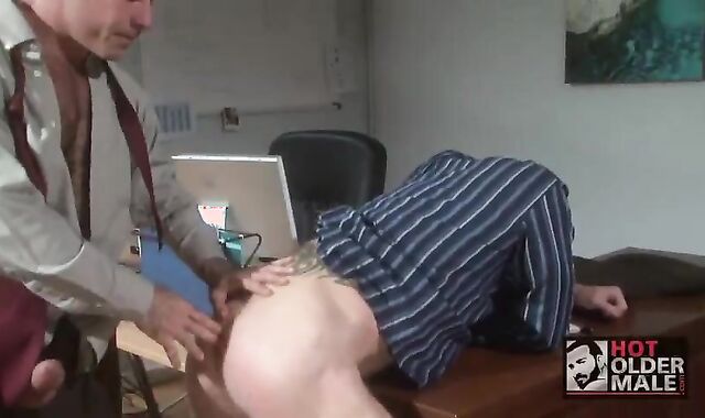 Unsuitable Nick and Ben smash in office