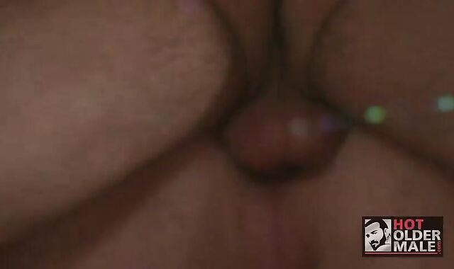 Unsuitable Nick and Ben smash in office