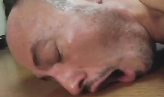 Jay Taylor bangs chap In Office