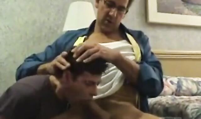 Warning:voyeur This parent fellatio-vibration is muddy!