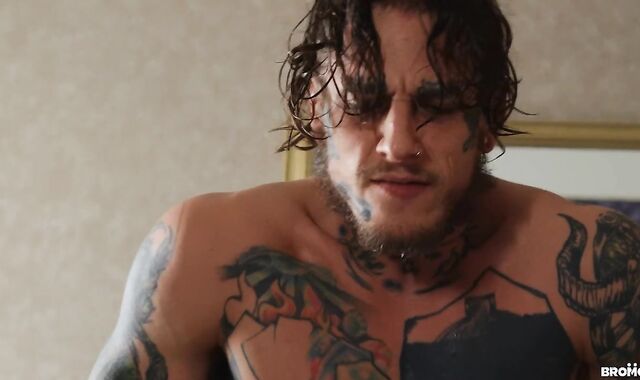 Hotel unprotected - Bo Sinn and Romeo Davis Yankee Hook up