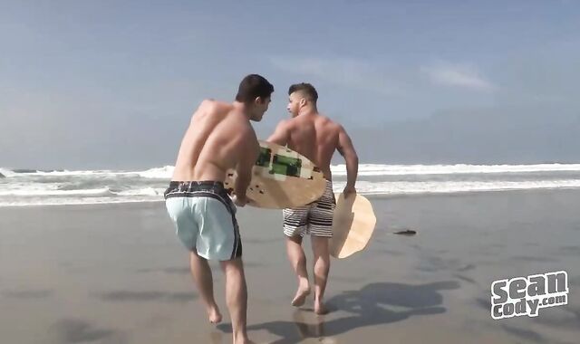 Tanner & Brodie: condom-free - bootie elation