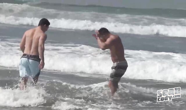 Tanner & Brodie: condom-free - bootie elation