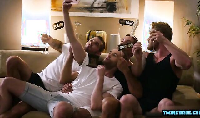 immense ten-Pounder Sonnie Fourway And pearl juice explosion