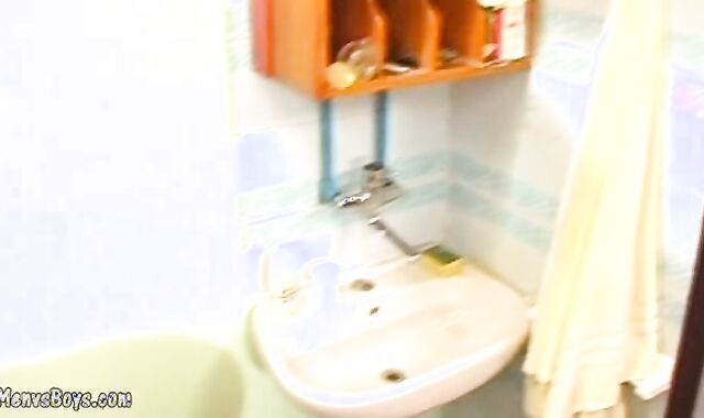 This youthfull pal Heads To The Physicians For Intercourse