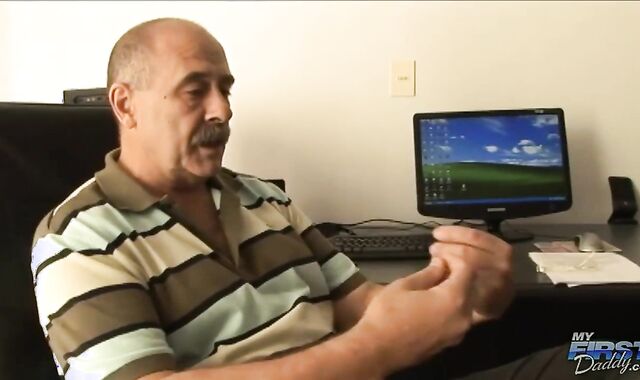 My First-ever Dad voyeur-voyeur pumped up