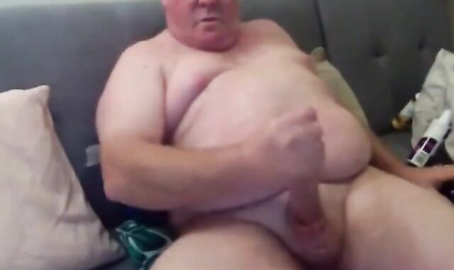 Big-Cock Daddy Bear Cums on Webcam 2