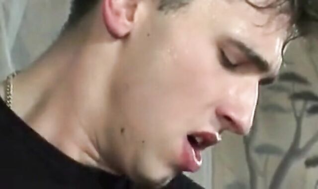 Cum Kissing Amateur Bukkake Boys