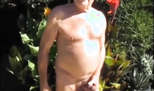 Bareback Blowjob for Amateur Masturbator with Grosse Bite