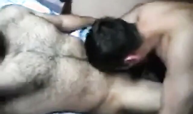 Culito en Tanga: Cogida por un Hombre