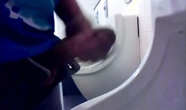 Outdoor Twink Handjobs with Cum Shots