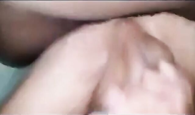 Big Creamy Bareback Amateur Takes Interracial Cock