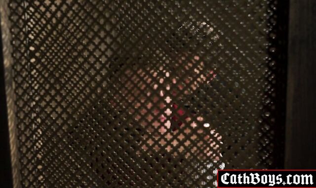 Boy having anal sex for his 1st time in life!