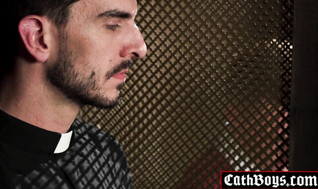 Boy having anal sex for his 1st time in life!